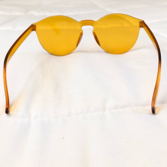 Free People vibrant tinted sunglasses - Picture 6 of 10